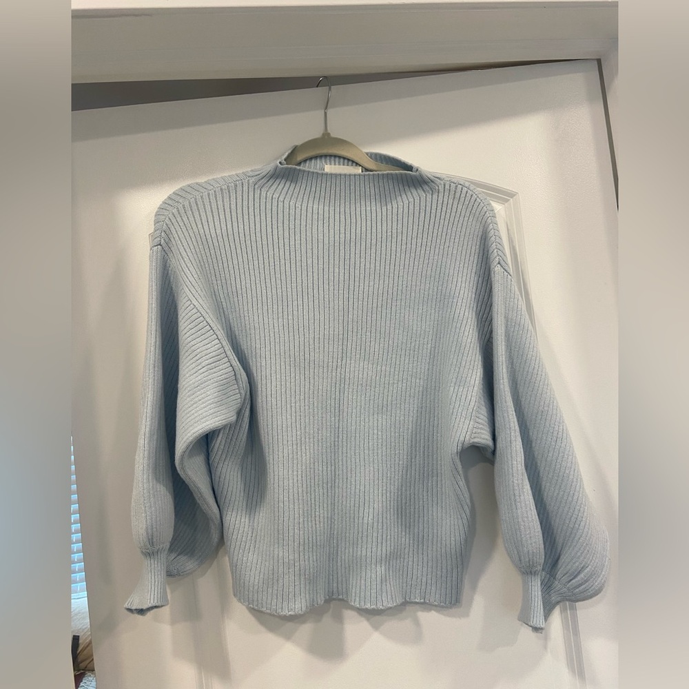 Women's Line and Dot Light Blue Turtleneck Sweater size XS